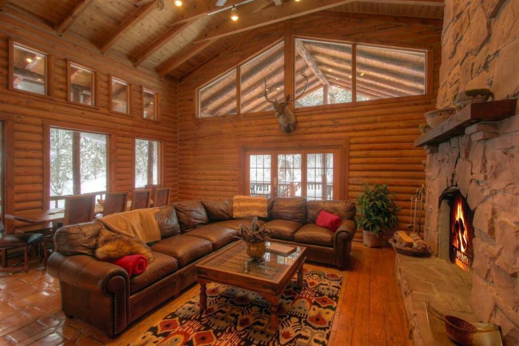 Log Cabin On The Stream Sundance, Utah Exterior photo