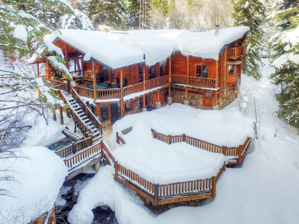 Log Cabin On The Stream Sundance, Utah Exterior photo